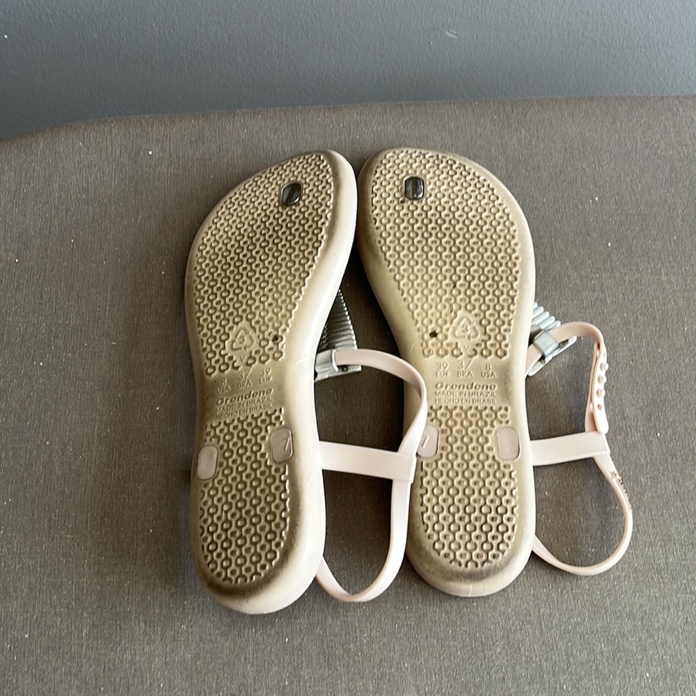Sandals - Picture 3 of 5